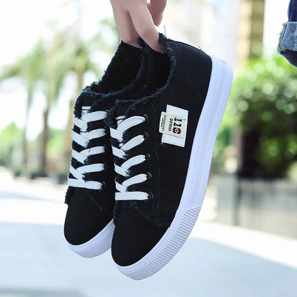 Ladies versatile canvas shoes New Casual comfort Shoes Student White Sports Flat fashion Light Women's Sneakers Zapatos Mujer