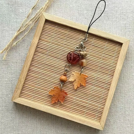 Chinese Style Autumn Maple Leaf Mobile Pendant Bag Camera Keychain Versatile Simple Resin Personalized Gift for Friends Jewelry