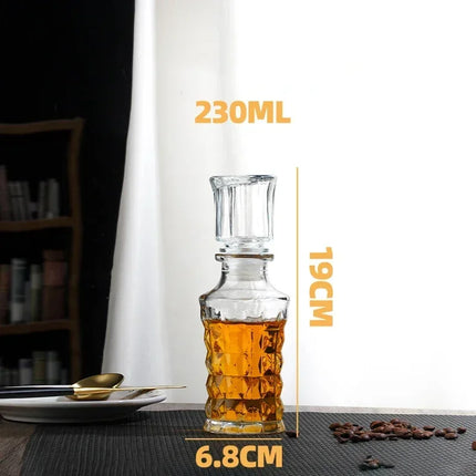 Whiskey Decanter for Liquor Scotch Bourbon with Airtight Stopper, Classical Party Barware, Lead-Free