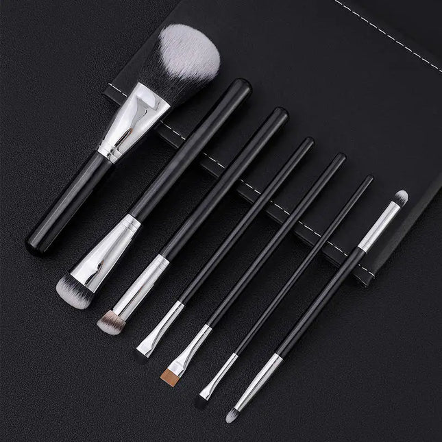 Single Soft Bristle Face Brush For Foundation Eyeshadow Powder And Concealer Application Portable Makeup Tool