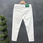 WHITE / 34