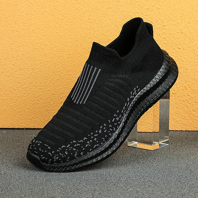 Men's Running Sneakers Breathable Outdoor Sport Lightweight Male Walking Shoes Anti-Slip Sneakers Slip On Flats Vulcanized Shoes