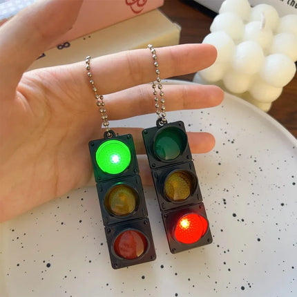 1/2Pcs Simulation Electronic Traffic Light Keychain Pendant Mini Pedestrian Light LED Light-emitting Toy Kids Cognitive Toy Gift