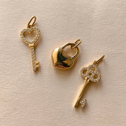 eManco Stainless Steel Heart Key Charm Shiny Rhinestones High Quality Metal, Women's DIY Necklace, Bracelet and Jewelry Making