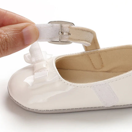 Spring and Autumn Style 0-1 Year Old Baby Walking Shoes Soft Rubber Soled Baby Shoes Breathable and Non Slip Princess Shoes