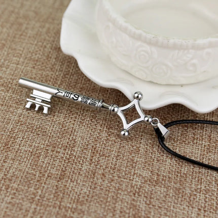Attack On Titan Necklace Eren Key Shingeki No Kyojin Pendant Fashion Vintage Retro Anime Jewelry For Men Cosplay
