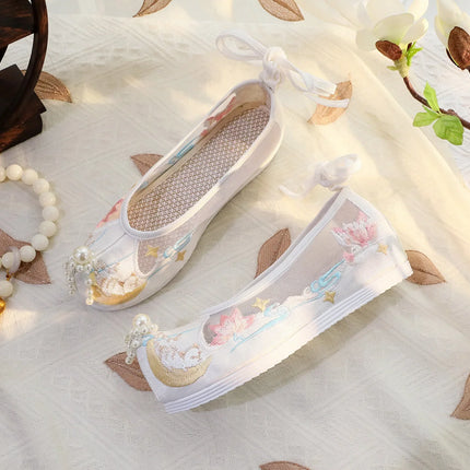 Chasing Moon Hot Sale Of The Season New Style Ming Dynasty Hanfu Shoes National Style Upturned Head Cotton Shoes Ancient Wedding