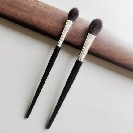 New Highlighter Makeup Brush Natural Goat Hair Beauty Cosmetics Tools