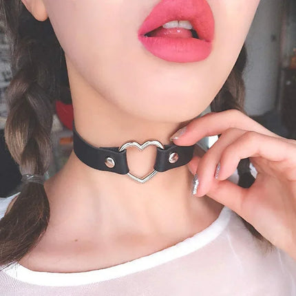 Woman Black Punk Choker Collar Necklace Sexy PU Leather Heart Lock Key Spike Chocker Gothic Cosplay Accessories Party Jewelry