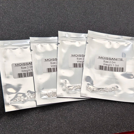 Lab Grwon Moissanite Diamond White D Color Small Sizes VVS1 Loose Stones From 0.9mm to 3.0mm Positive Pass Diamond Tester