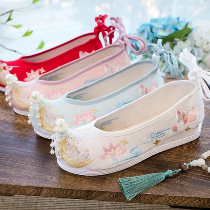 Chasing Moon Hot Sale Of The Season New Style Ming Dynasty Hanfu Shoes National Style Upturned Head Cotton Shoes Ancient Wedding