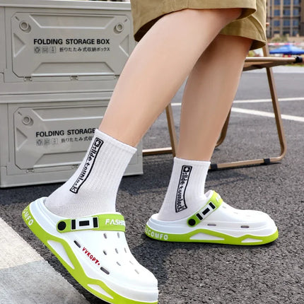 New fashion sandals Men's EVA casual comfortable hole garden shoes outdoor men's beach sandals indoor home unisex slippers