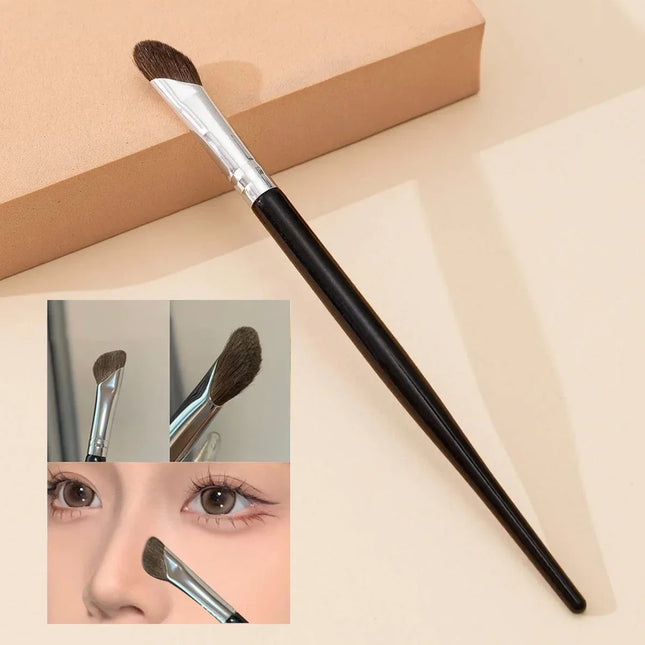 3D Contour Nose Shadow Brush - Angled Eyeliner Wand, Portable travel,Highlighter Makeup Brush,Beginner Professional Makeup Tools