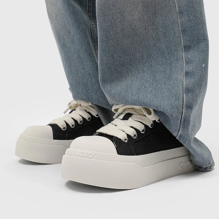 Soft Sole Lace-up Canvas Shoes Outdoor Man Sneakers Hot Sale Mens Casual Shoes Leisure Walk Vulcanize Shoes Skateboard Footwear