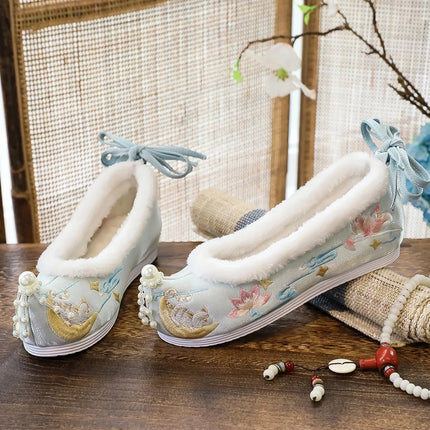 Chasing Moon Hot Sale Of The Season New Style Ming Dynasty Hanfu Shoes National Style Upturned Head Cotton Shoes Ancient Wedding