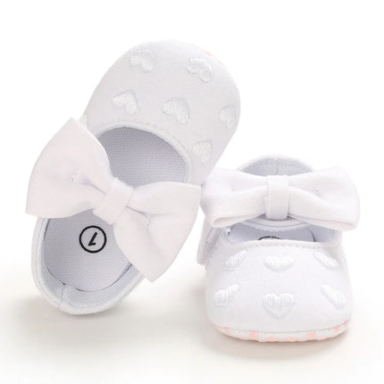 Spring and Autumn Embroidered Peach Heart Step Bow-knot Baby Shoes 0-1 Year Old Hand held Male and Female Baby Soft Bottom