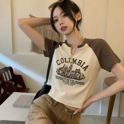 2023 New Summer Women's T-shirt American Style Vintage Design Sensibility Cropped Student Top Trendy V-neck Short Sleeves