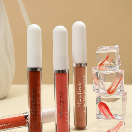 Water gloss mirror lip gloss moisturizing application without showing lip lines versatile for daily use