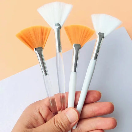 10/20/50pcs Fan Shape Foundation Makeup Brushes Multifunctional Facial Mask Brush Essential Oil Women Beauty Makeup Tools Brush