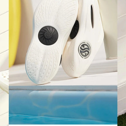 361 Degrees AG Aaron Gordon Whale 2 Men‘s Trendy Slippers Technology Soft Elastic Comfortable Thick Bottom Slippers 672421103