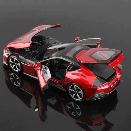 Bburago 1:24 Ferrari 12Cilindri Alloy Car Model Supercar Diecast Vehicles Static Toy Collection