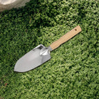Narrow shovel