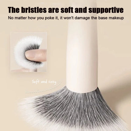 Professional Single Head Blush Brush for Ladies Makeup Honey Powder Brush Loose Powder Contour Blending Cosmetic Beauty Tools