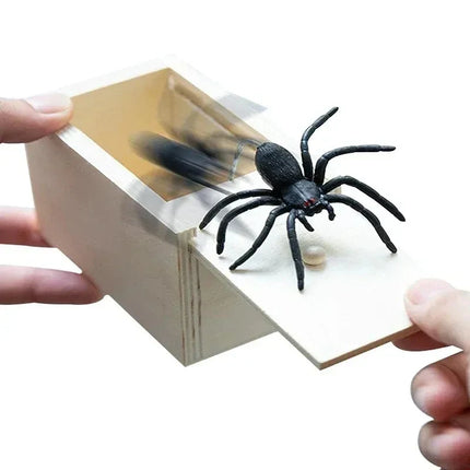 Funny Prank Scare Box Wooden Hidden Box Trick Spider Toy Novelty Joke Game Surprise Prank Gifts For Friend Party