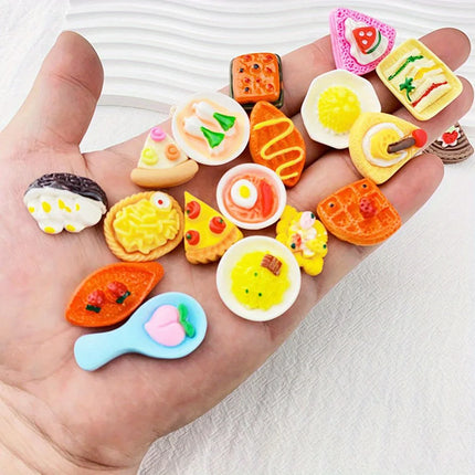 25/50/80Pcs Mini Food Toys Pretend Play Miniature Food for Dollhouse Kitchen Game Party Accessories Mini Play Resin Food Toys