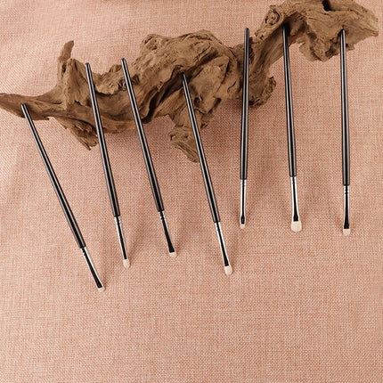 1pc White Pony Hair Eyeshadow Makeup brushes Small Smudge Precision Crease Detail Bevel Eye Shadow Make up brush Liner Lip