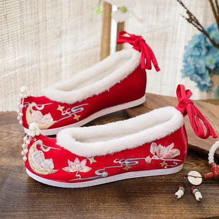 Chasing Moon Hot Sale Of The Season New Style Ming Dynasty Hanfu Shoes National Style Upturned Head Cotton Shoes Ancient Wedding