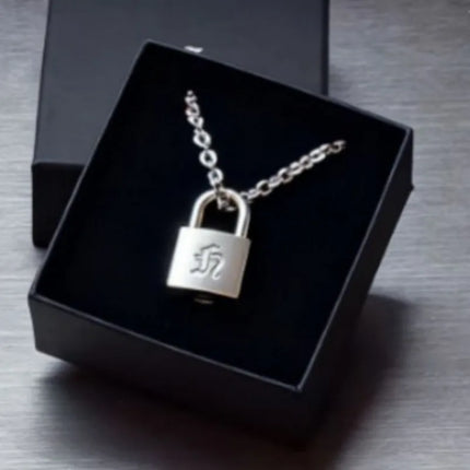 Smooth Matte Finish Metal Lock Necklace Same As Huang Xuanchen's Style New Punk Necklace Men Women Jewelry Couple Fans Collect