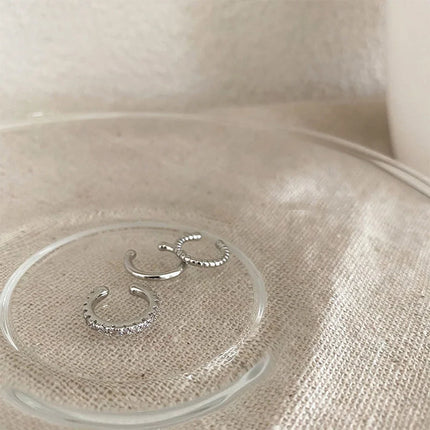 LATS Clips Earrings for Women Unisex Minimalist Fashion Cartilage Hoop Earings Set Ear Cuff Fake Piercing Clip on Ear Jewelry