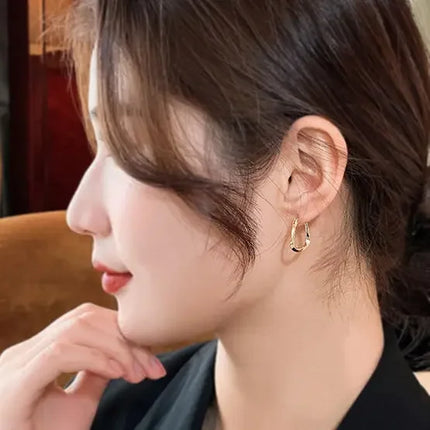 Simple Design Gold Color Geometric Twisted Square Hoop Earrings For Women Creative Young Girls Party Wedding Jewelry