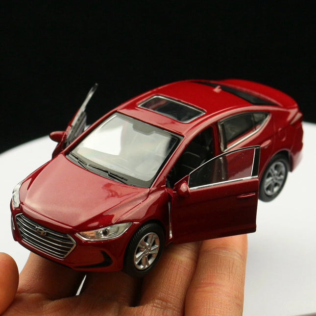 1/36 Hyundai Elantra Toy Car Model Welly Diecast Metal Alloy Vehicle Miniature Pull Back Collection Gift For Children Boys Kid