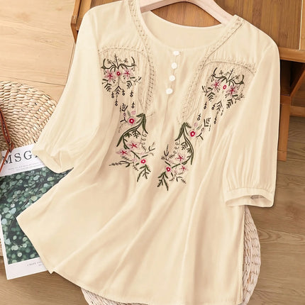 Large Size Women's Heavy Industry Embroidered Crew Neck Five-Sleeve Shirt