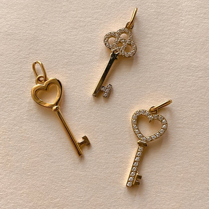 eManco Stainless Steel Heart Key Charm Shiny Rhinestones High Quality Metal, Women's DIY Necklace, Bracelet and Jewelry Making