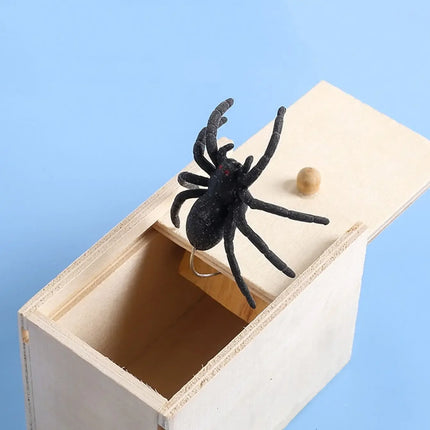 Tricky Toy Simulation Spider Wooden Box Spoof Insect Spider Box Creative Haunted House Horror Scene Layout Small Wooden Box