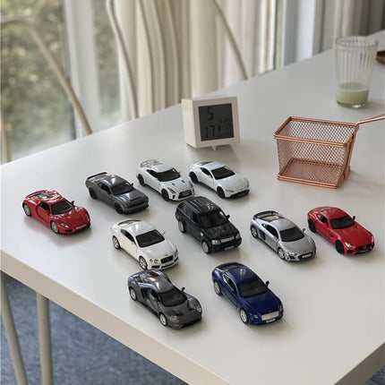 RMZ city 1:36 Alloy Collection Model BMW M550i xDrive Luxury Car Pull Back Simulation Diecast & Toy Vehicles Gifts For Children