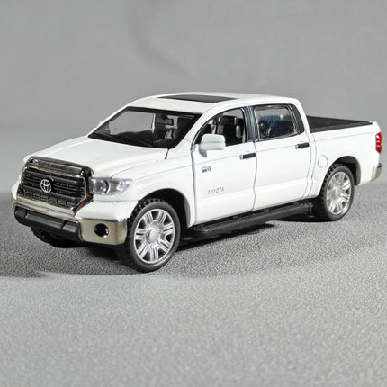 1:32 Toyota Tundra Pickup Truck Off Road Alloy Diecast Model Hight Simulation Sond & Light Toy Gift For Friends Desktop Ornament