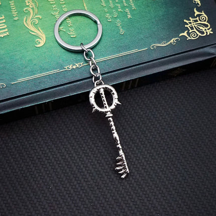 Kingdom Hearts Keychain Sora Key Keyblade Keyring Keychains for Men Game Accessories Car Key Ring Pendant llaveros