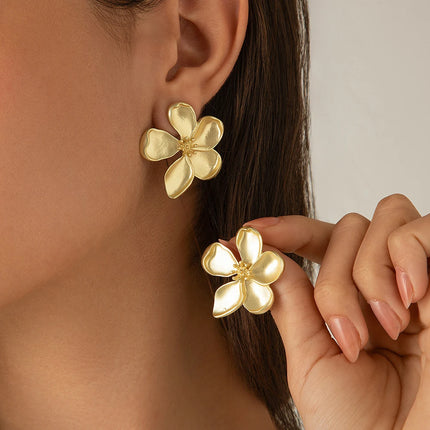 Gold Color Matte Texture Metal Flower Retro Earrings for Women Girls Fashion Party Jewelry Gifts 2024