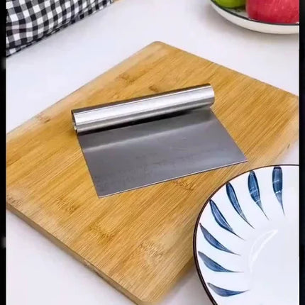 Stainless Steel Dough Pastry Scraper Pizza Cutter Chopper with Measuring Scale Multipurpose Cake Bread Separator Scale Knife