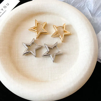 Fashion Simple Smooth Star Hoop Earrings Women Minimalist Hoops Huggie Hollow Ear Buckle Earring Punk Jewelry Gifts