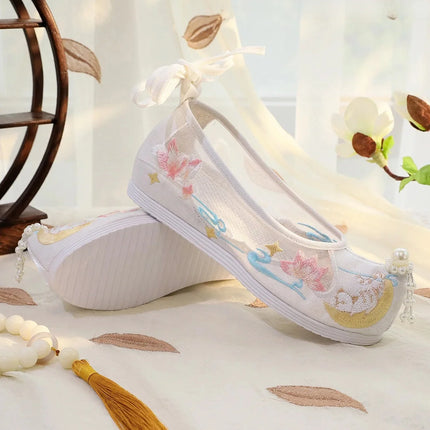 Chasing Moon Hot Sale Of The Season New Style Ming Dynasty Hanfu Shoes National Style Upturned Head Cotton Shoes Ancient Wedding