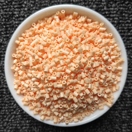 1000pcs/pack 2.6mm Mini Fuse Beads Pixel Puzzle Iron Melting Beads For Jewelry Making DIY High Quality Handmade Educational Toy