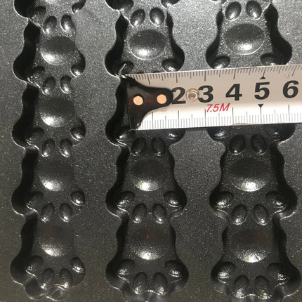 Mini Non-Stick Waffle Machine: Non-stick Coating for Painless Cleaning, Lightweight & Portable. Make Fluffy Waffles Anytime