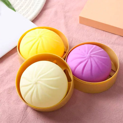 2026Hot Green Apple Squeeze Toys Relieve Stress and Vent Anger Fidget Toys Plasticity Squeeze toys To Relieve Stress for Friends