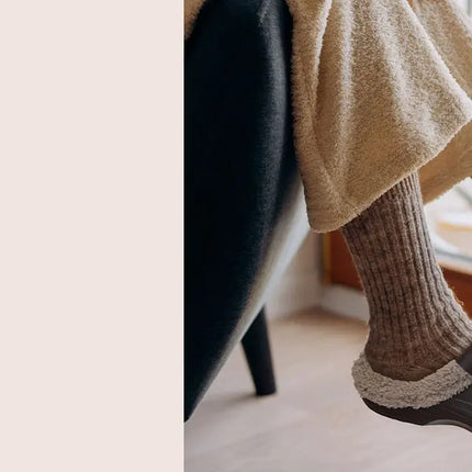 Kidmi Fur Lined Clogs Slippers For Women Classic Winter Waterproof House Slippers For Women With Padded Shoes EVA Garden Shoes