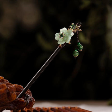 Elegant Chinese Style Wooden Hairpin Imitation Jade Flower Tassel Hair Stick Exquisite Handmade Girls Hair Accessories Hair Clip